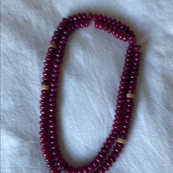Red and Gold Gemstone Necklace with Graduated Design - Picture 4 of 5